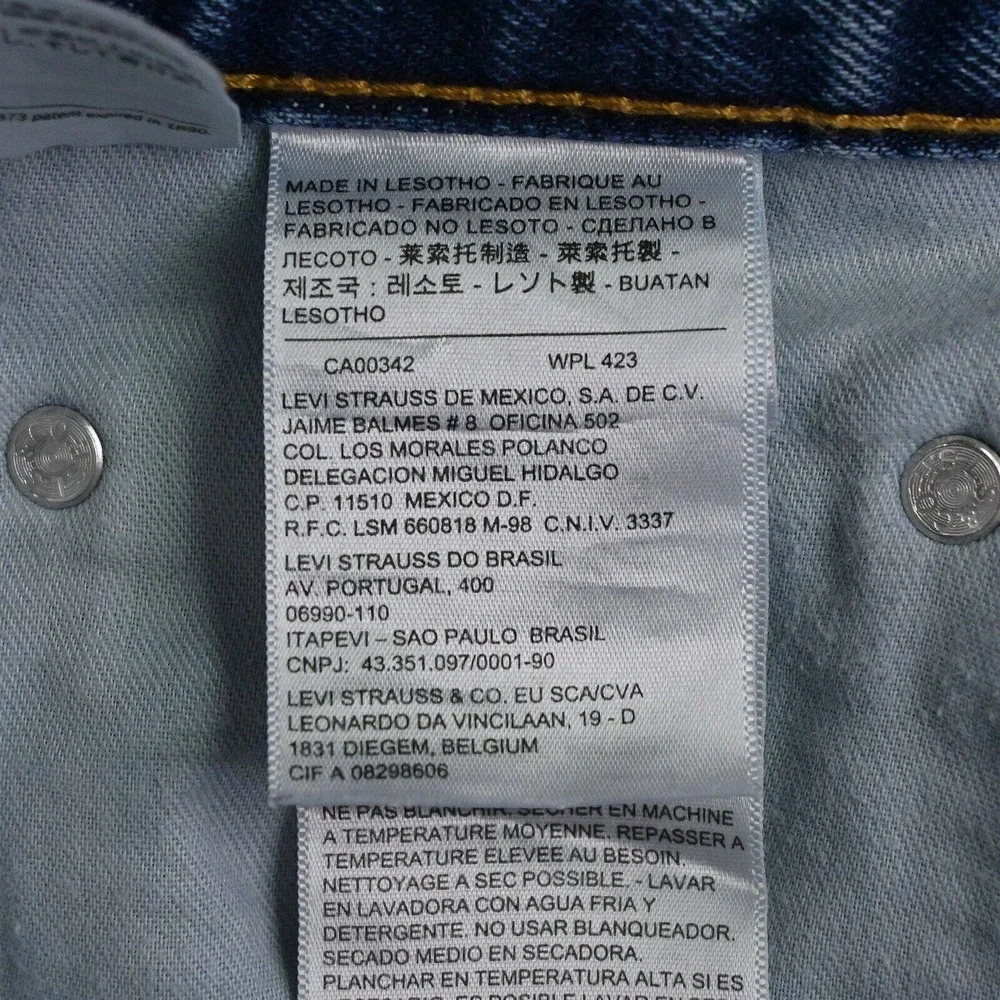 Levi's 42 x 30‎ 550 Relaxed Fit Dark Stonewash Denim Jeans